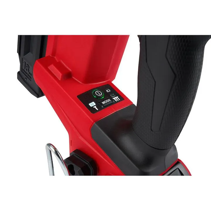 Milwaukee M18 FUEL 18 Gauge Brad Nailer Kit (Reconditioned) 1