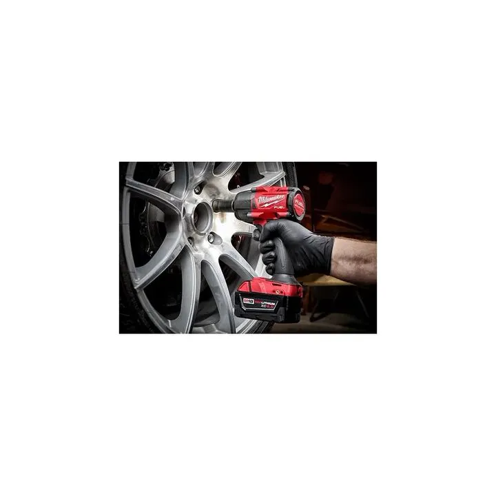 Milwaukee M18 FUEL 5-Tool Combo Kit with Wet/Dry Vacuum and Impact Wrench Bundle 18