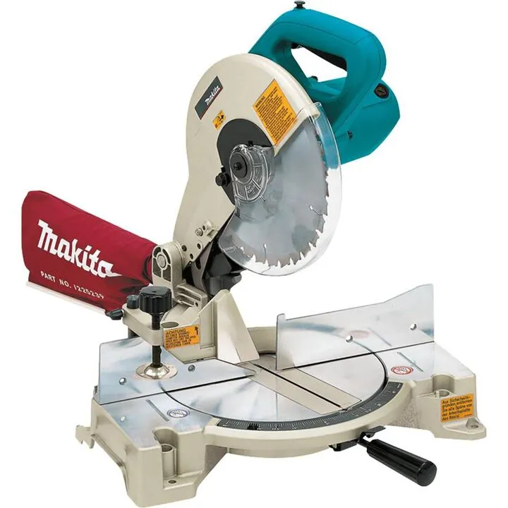 Makita 10 In. Compound Miter Saw - Precision Engineered for Professional Woodworking