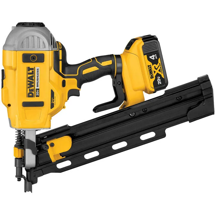 DEWALT 20V MAX 21 Degree Plastic Collated Cordless Framing Nailer Kit