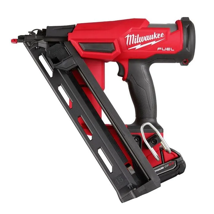 Milwaukee M18 FUEL 15 Gauge Finish Nailer Kit - Precision Cordless Performance 5