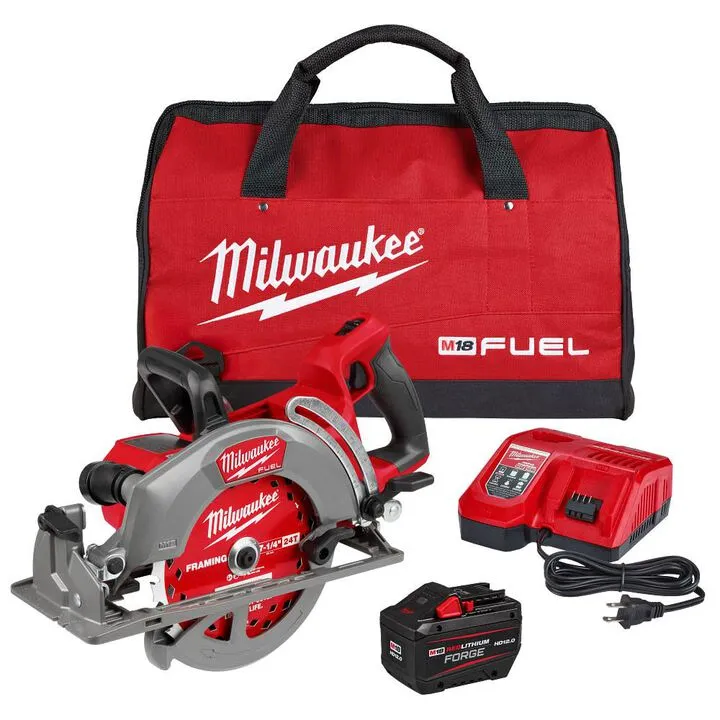 Milwaukee M18 FUEL 7-1/4 Inch Rear Handle Circular Saw Kit (2830-21)