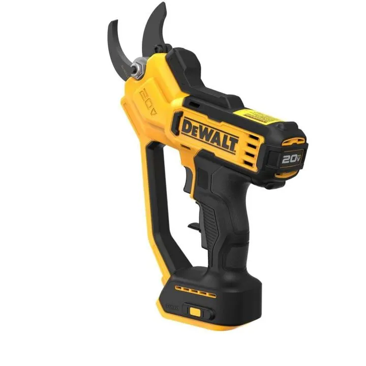 DEWALT 20V MAX Cordless Pruner & Cordless Pruning Saw Professional Bundle 4