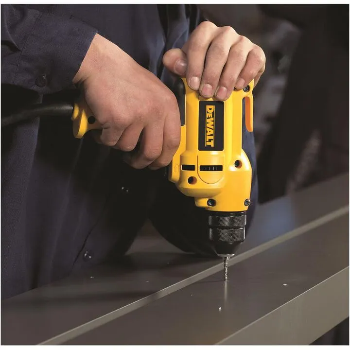 DEWALT 8-Amp 3/8-in Keyless Corded Drill with Heavy-Duty Carrying Case 2