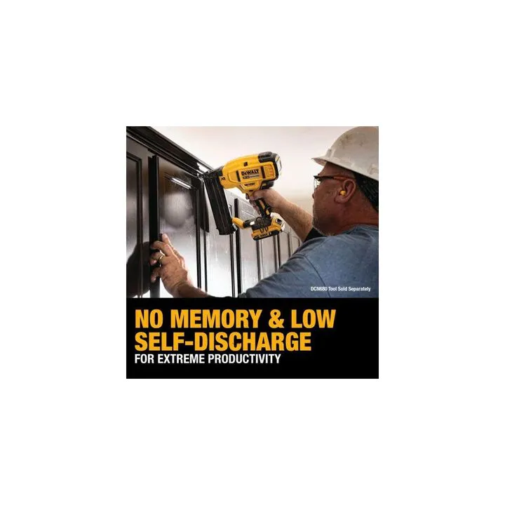 DEWALT 20V MAX XR Brushless Cordless 3-Speed Oscillating Multi-Tool 2